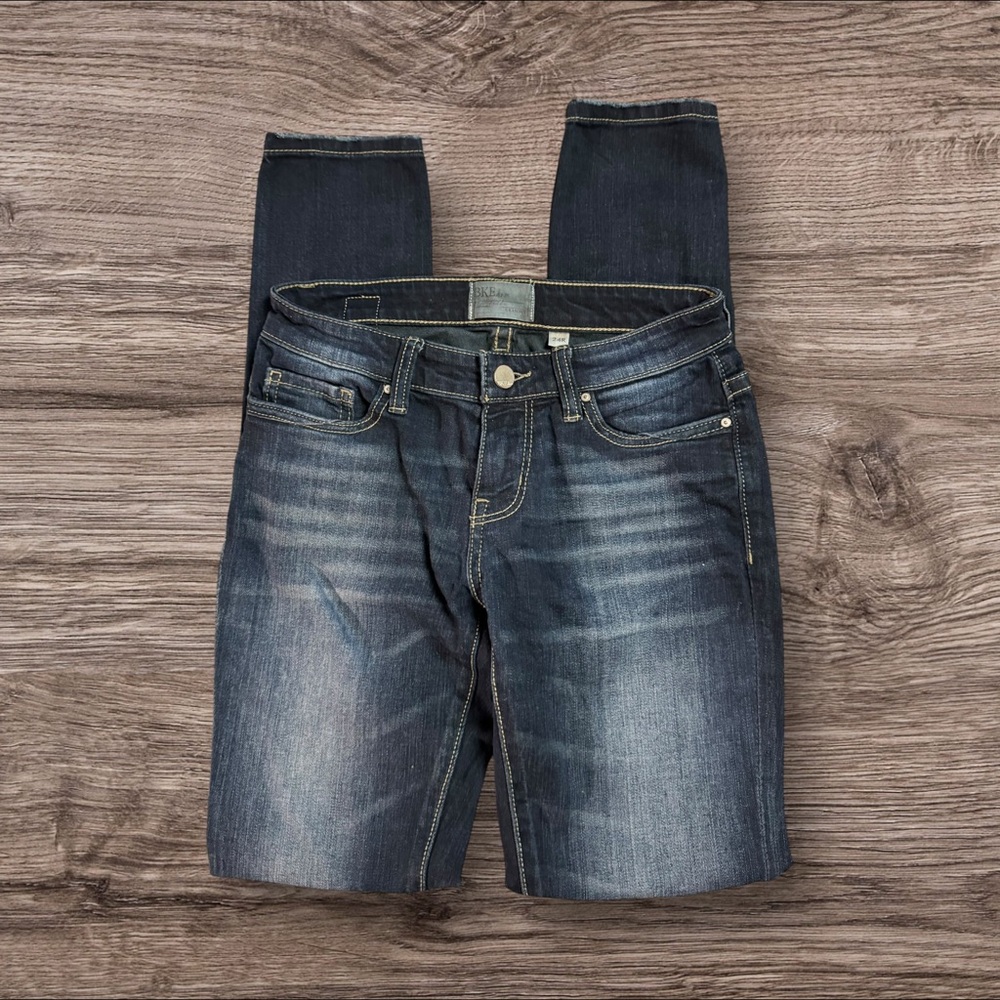 BKE Women's Skinny Jeans - Dark Blue **See Photo #6 Wear on Bottom Hem x2) - Picture 5 of 6